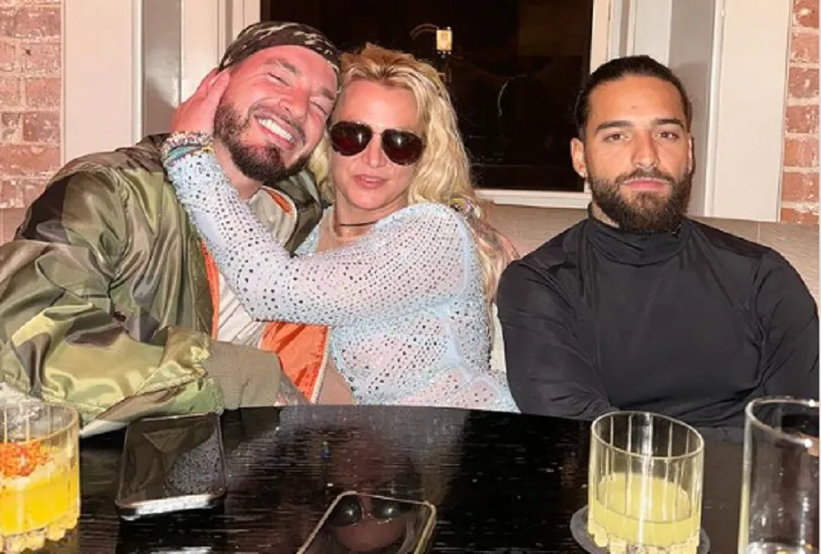 Britney Spears se sacó una foto con Maluma y J Balvin y luego aseguró que no sabía quiénes eran