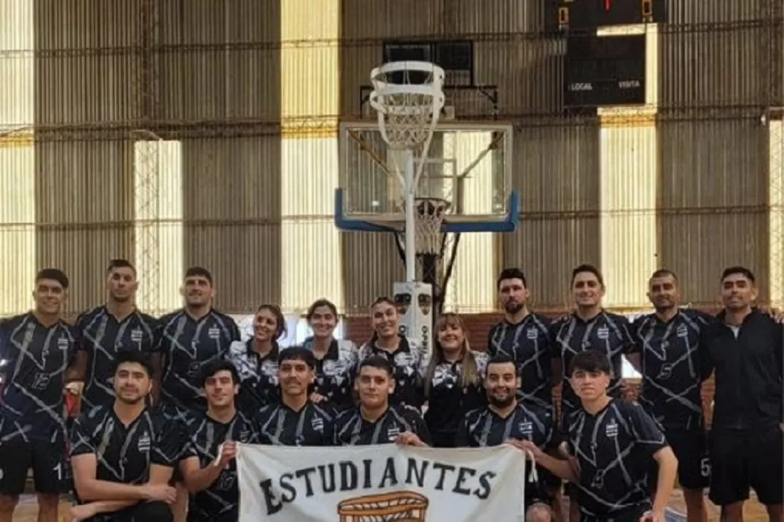 CAMINO A LA SEMIFINAL. Estudiantes confiados en su entrenamiento. 