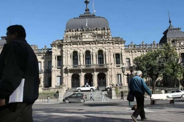 Comunismo a la tucumana