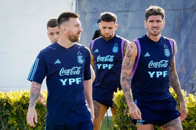 Scaloni define el equipo: Messi será titular