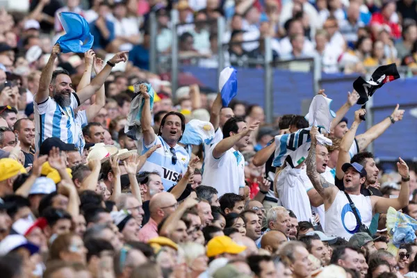 Locura por Los Pumas: se agotaron las camisetas