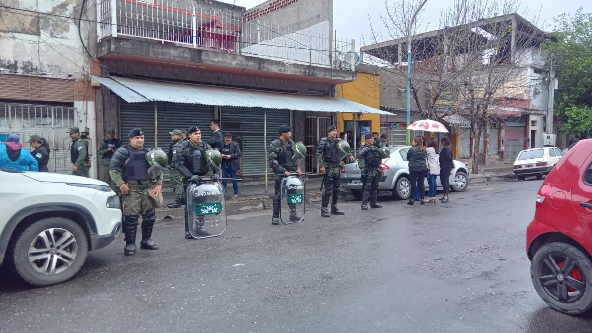 Operativo de Gendarmería en El Bajo.