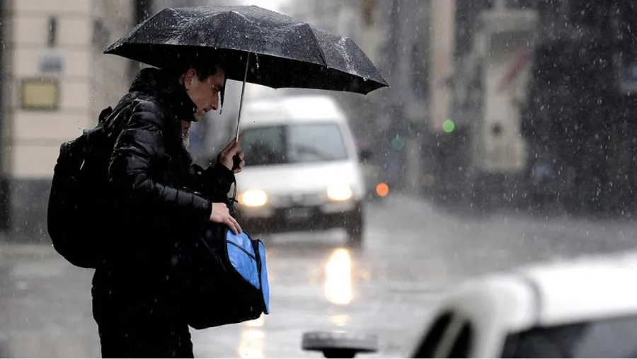 Alerta meteorológica por tormentas y fuertes ráfagas de viento en varios sectores del país