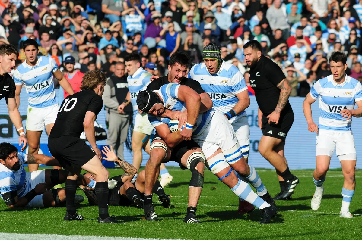 ATENTO. Cónoce todo lo que tenes que saber sobre el duelo de esta tarde entre Los Pumas y All Blacks, por las semifinales. FOTO TOMADA DE LACAPITALMDP.