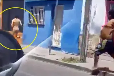 Video: corrió desnudo por calles de Salta para salvarse del marido de su amante