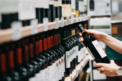 Veda electoral: hasta qué hora se puede comprar bebidas alcohólicas este fin de semana