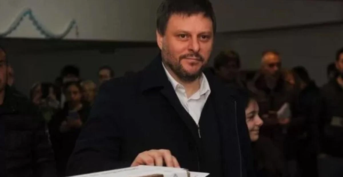 Santoro esperará el recuento definitivo