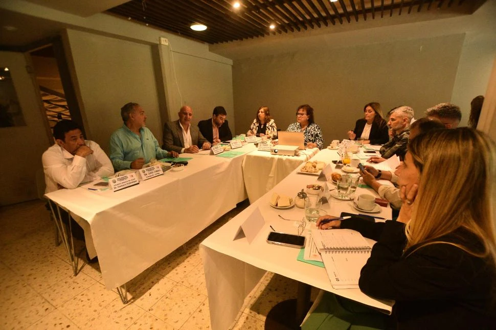 REUNIÓN. Concepción fue sede de la sesión del Forenoa, en la que se habló de los bajos valores de consulta que pagan las obras sociales y prepagas. LA GACETA / FOTO DE Osvaldo Ripoll