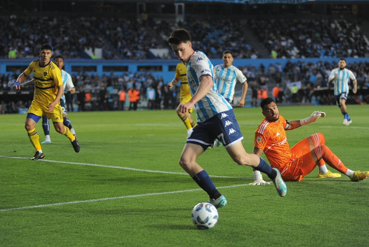 Racing venció 2 a 1 a Boca con un agónico gol