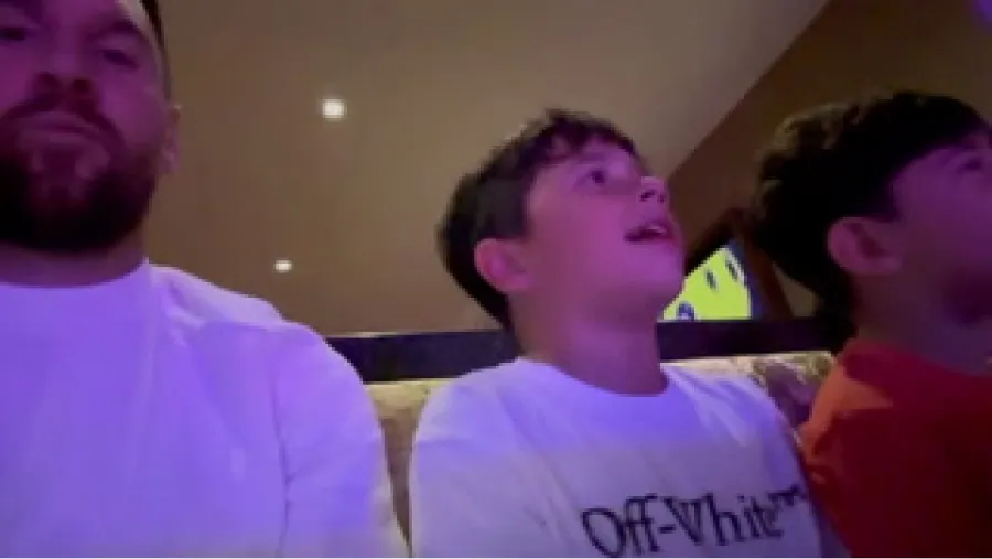 Lionel Messi filmó a sus hijos cantando en un show de Ed Sheeran y son furor en las redes sociales.