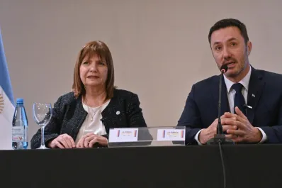 Luis Petri cruzó a los dirigentes radicales que piden su expulsión de la UCR