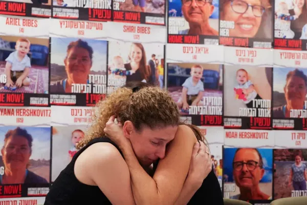 Hamas postergó la segunda liberación de rehenes y acusó a Israel de violar el acuerdo