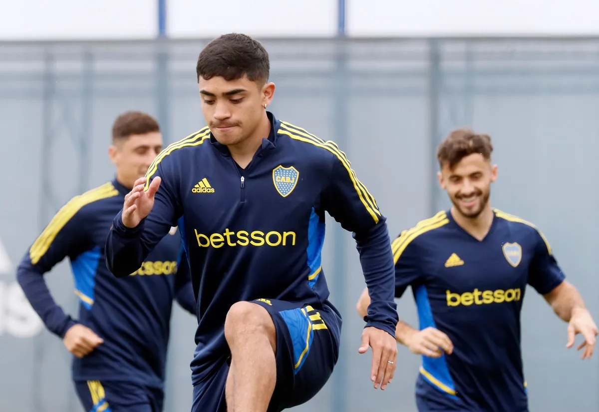 TITULAR. Luca Langoni jugaría de entrada ante Estudiantes y podría ocupar un lugar en el banco de suplentes ante Fluminense. FOTO DE BOCAJRS OFICIAL.