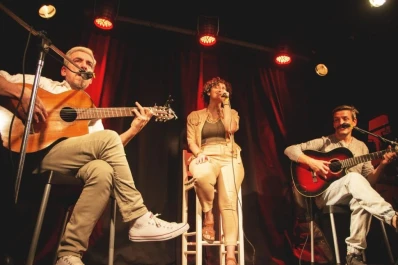 La Búsqueda de Jacinta hace “Piedra libre” con invitados en el Rosita Ávila