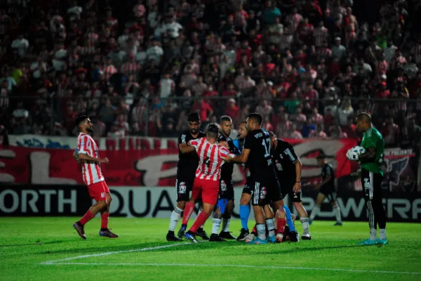 Las repercusiones nacionales del polémico arbitraje de Diego Ceballos frente a San Martín