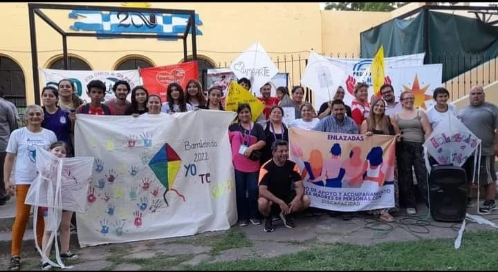 COMO EL AÑO PASADO. Imágenes la barrileteada que se hizo en 2022, también en el parque 9 de Julio.