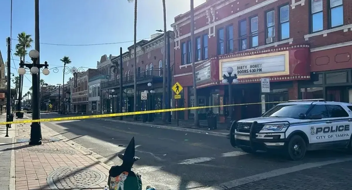 TIROTEO. Al menos dos muertos y 18 heridos.