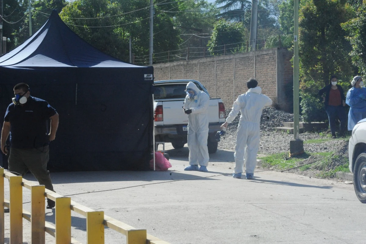 PERICIA. La Fiscalía de Homicidios II informó que en el examen médico el cuerpo no tenía signos de violencia. LA GACETA / FOTO DE ANTONIO FERRONI.