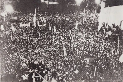 La marea alfonsinista se sintetizó en un lema: “somos la vida”