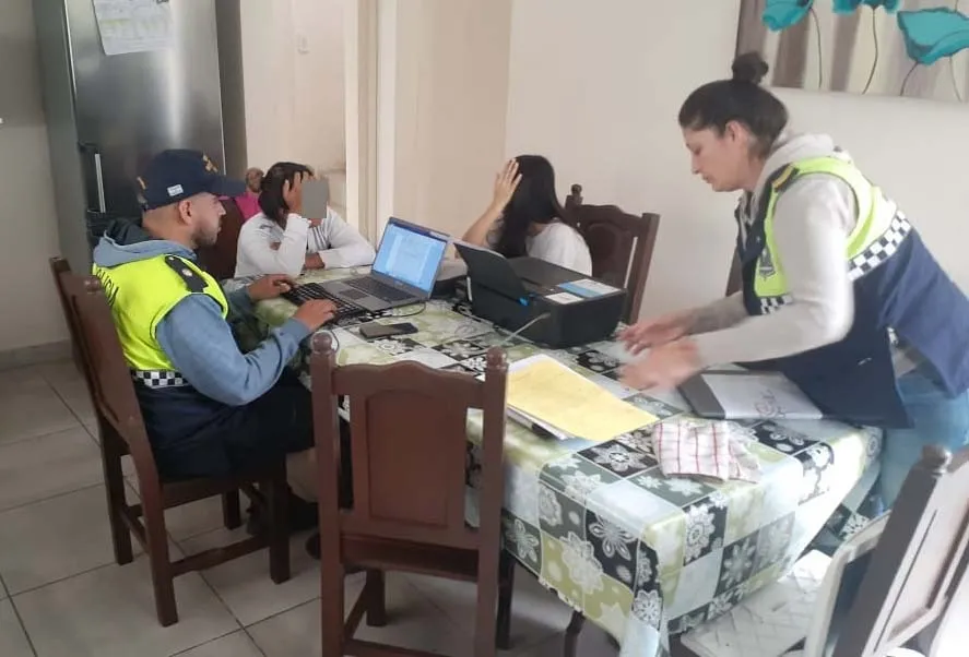 Amenazas de bomba en el Colegio San Patricio: secuestran tres teléfonos y una notebook