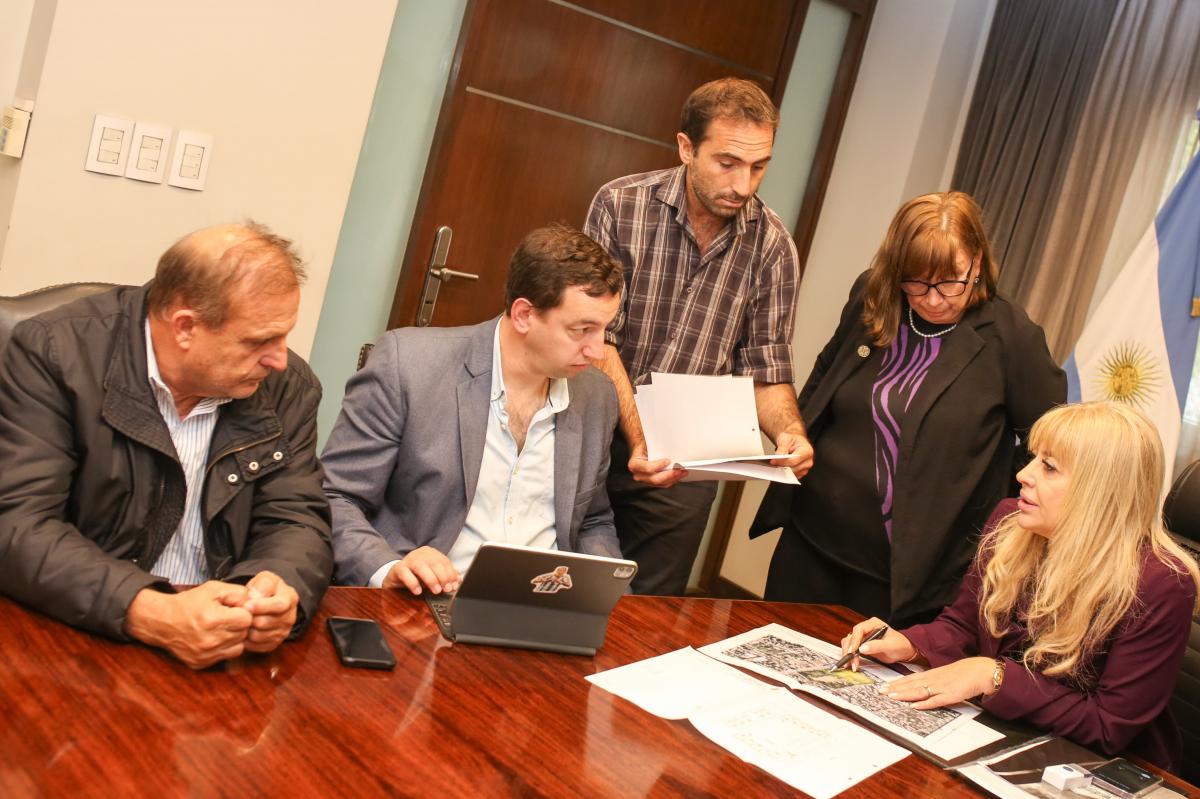 En el despacho de Chahla volvieron las reuniones entre los gabinetes del municipio y de la provincia