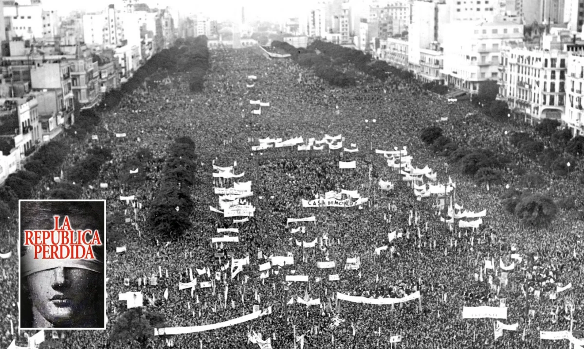 EL PUEBLO EN LA CALLE. La república perdida propuso un recorrido por los valores institucionales de 1910 a 1976. Se la puede ver en YouTube.