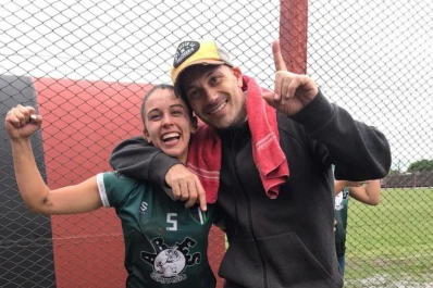 La historia de Vancouver: el amor por el fútbol llevó a un padre y a su hija a fundar un club