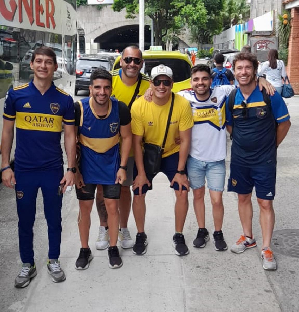 UNIDOS. Los hinchas tucumanos recorrieron las calles de Brasil. FOTO GENTILEZA PEÑA 