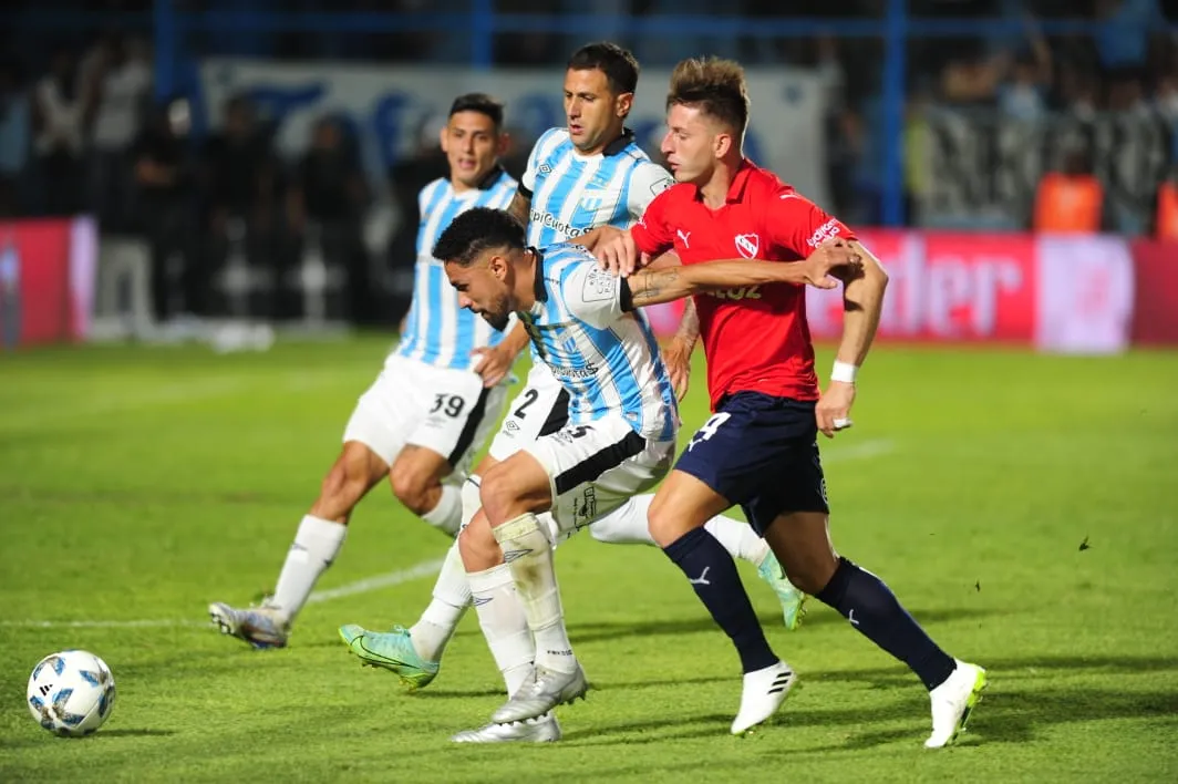 Independiente lo dio vuelta y le ganó a Atlético Tucumán