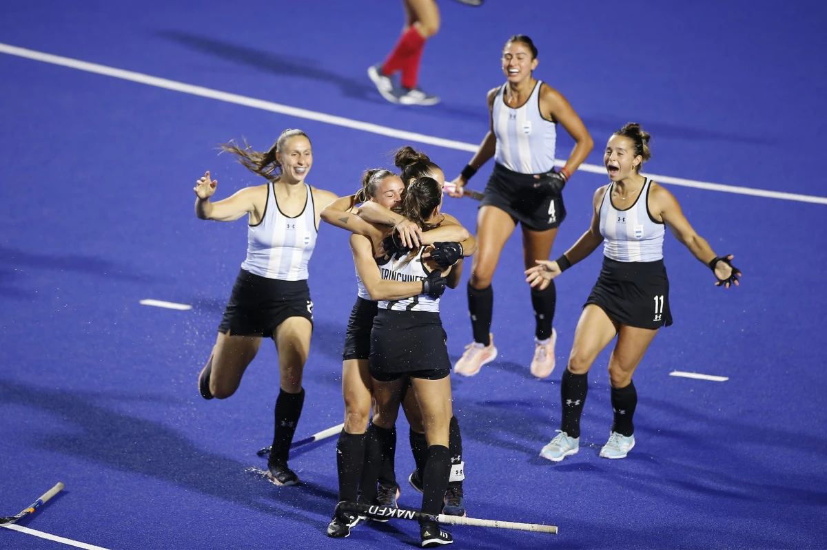 Las Leonas, con Vicky Sauze, campeonas panamericanas y a París