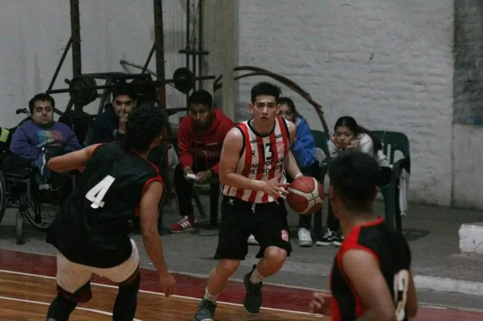 Básquet: San Martín continúa a paso firme en el Pre Federal