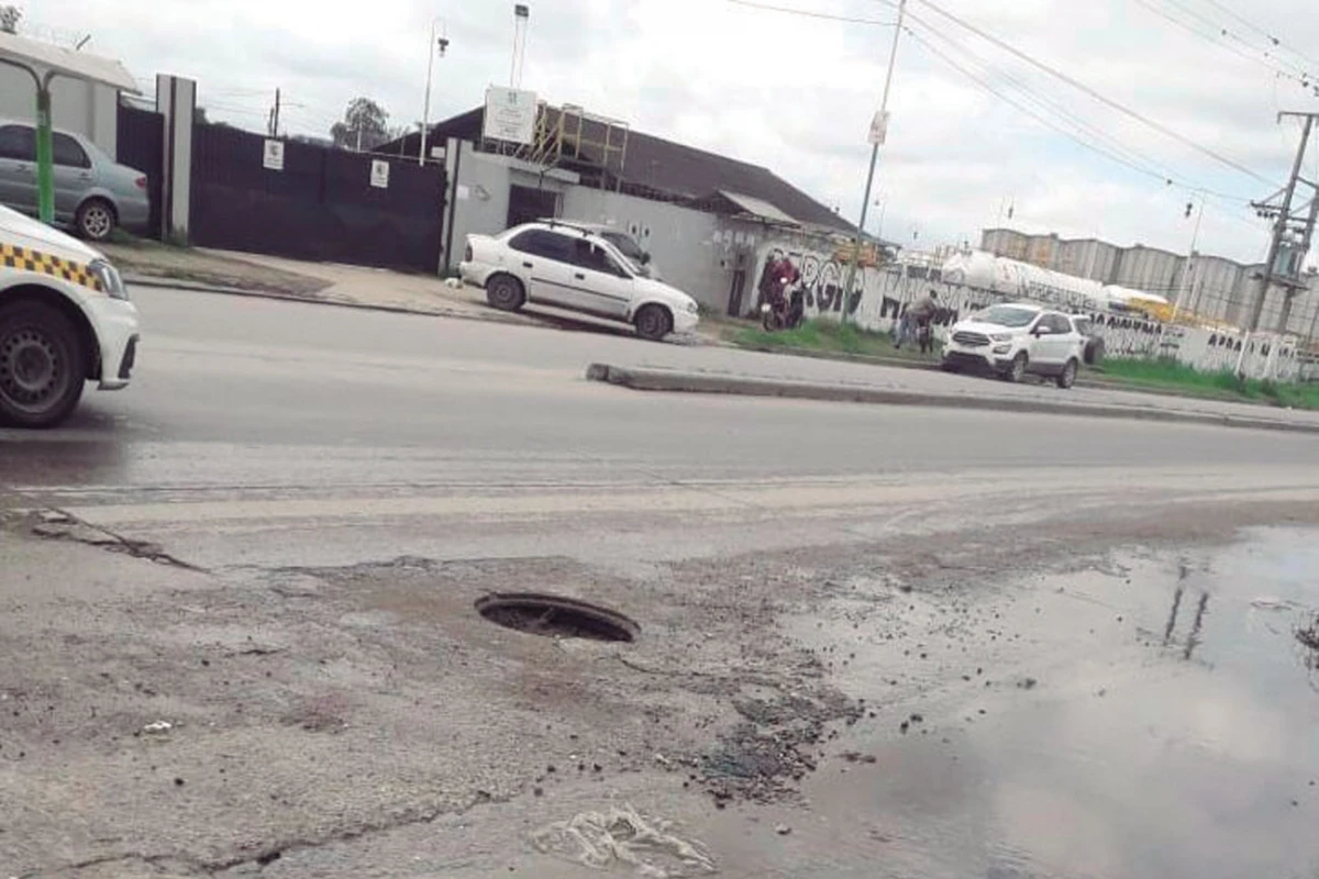 Riesgo por una bocatormenta sin tapa