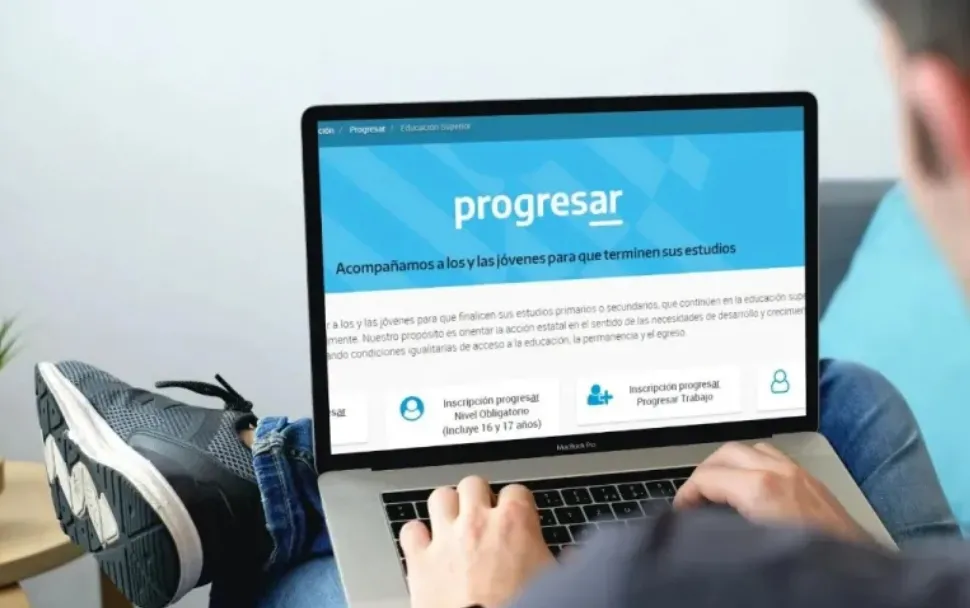 Becas Progresar: cómo cobrar el bono de $20.000 para estudiantes en noviembre