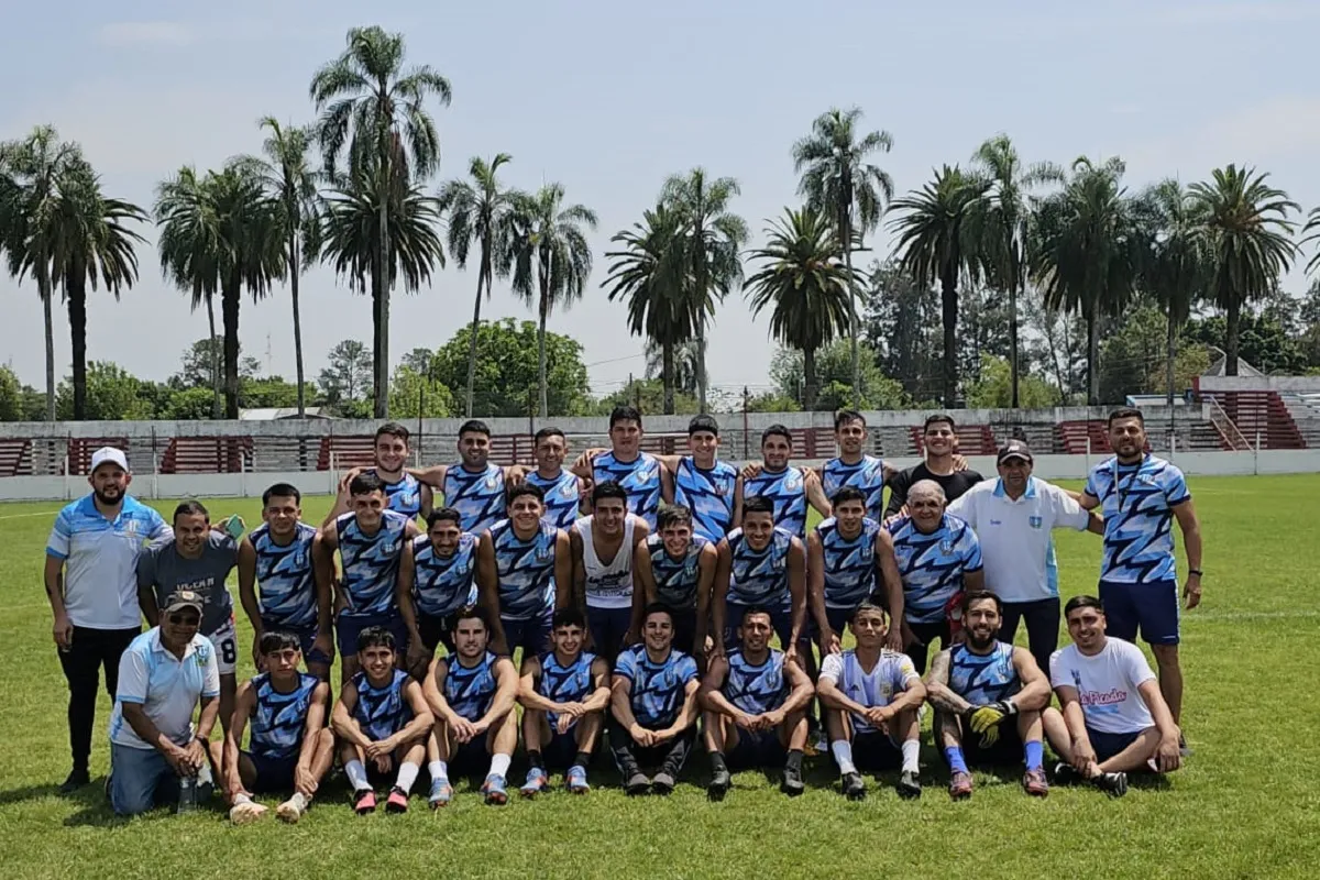 LISTOS PARA LA DEFINICIÓN. El conjunto de Famaillá tuvo el último entrenamiento antes de enfrentarse a Tucumán Central. 