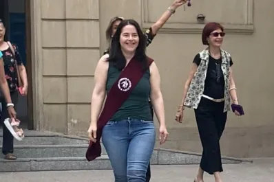 Quién es Paola Succar, la primera locutora con síndrome de Down en Tucumán