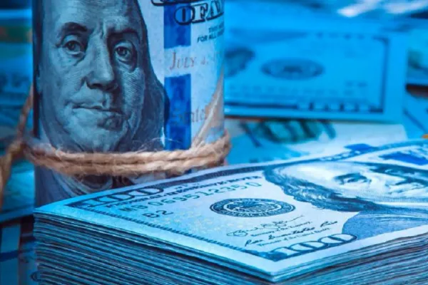 Dólar “blue”: cuáles son los motivos detrás del salto cambiario