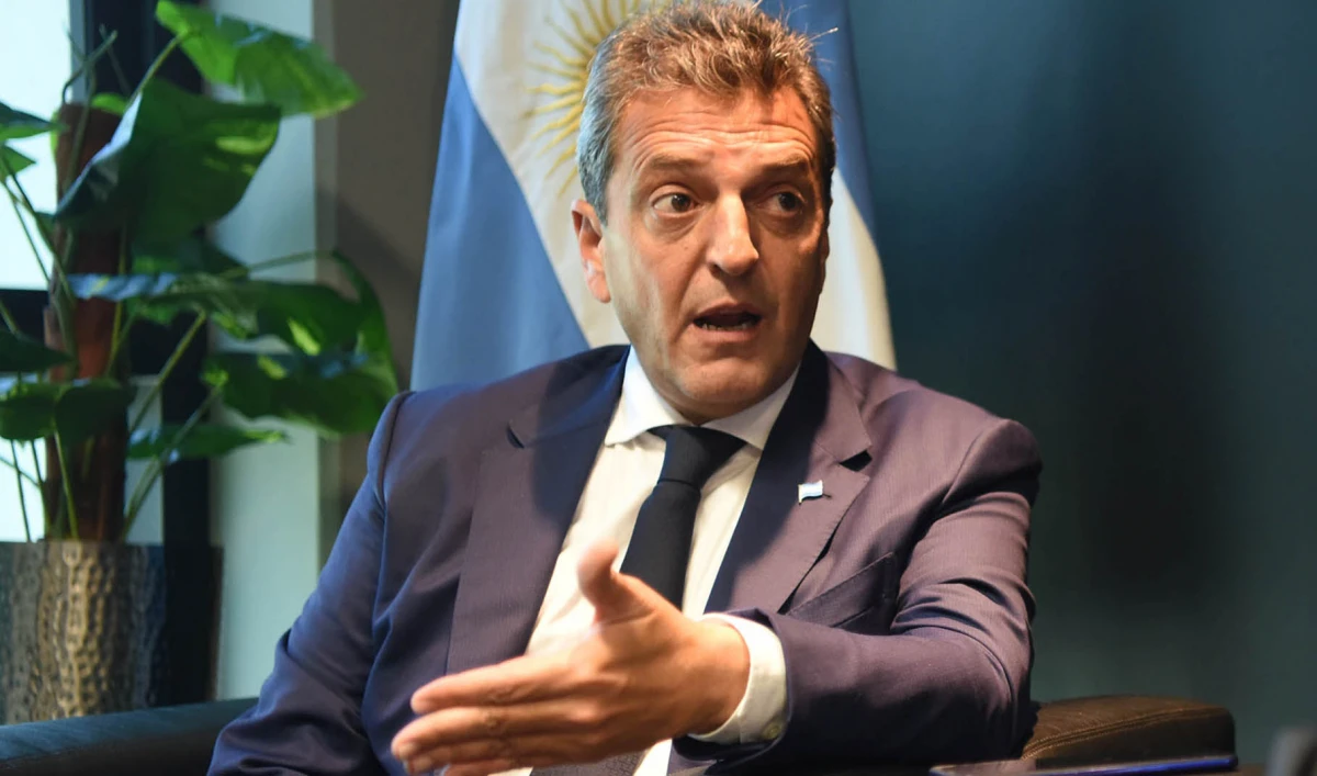 DEFINICIÓN. “Sé que tenemos problemas, no solamente no los niego, sino que trato de enfrentarlos todos  los días”, manifestó Massa.