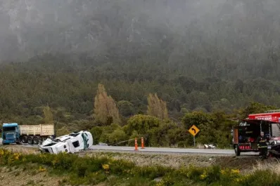 Seis turistas murieron en un accidente de tránsito en la ruta de los Siete Lagos