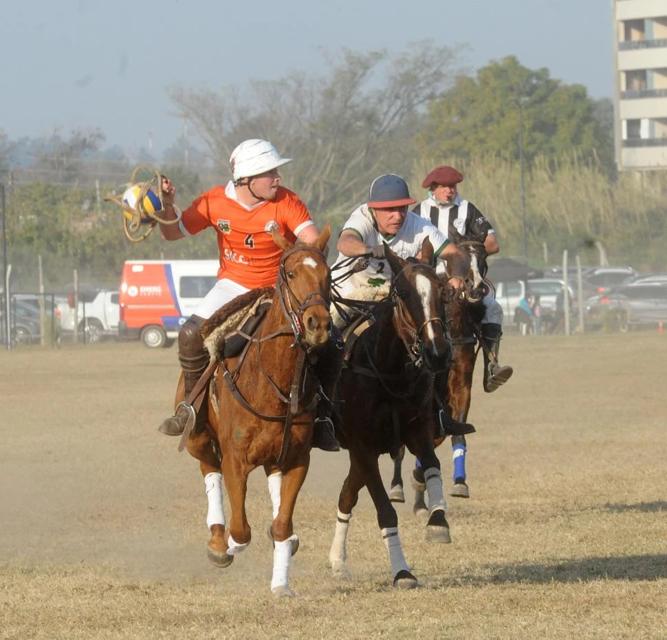 En Las Cortaderas, se cierra la temporada de pato