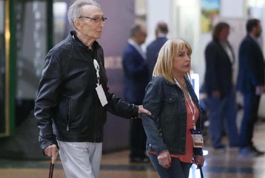 Los padres de Milei, presentes en el debate