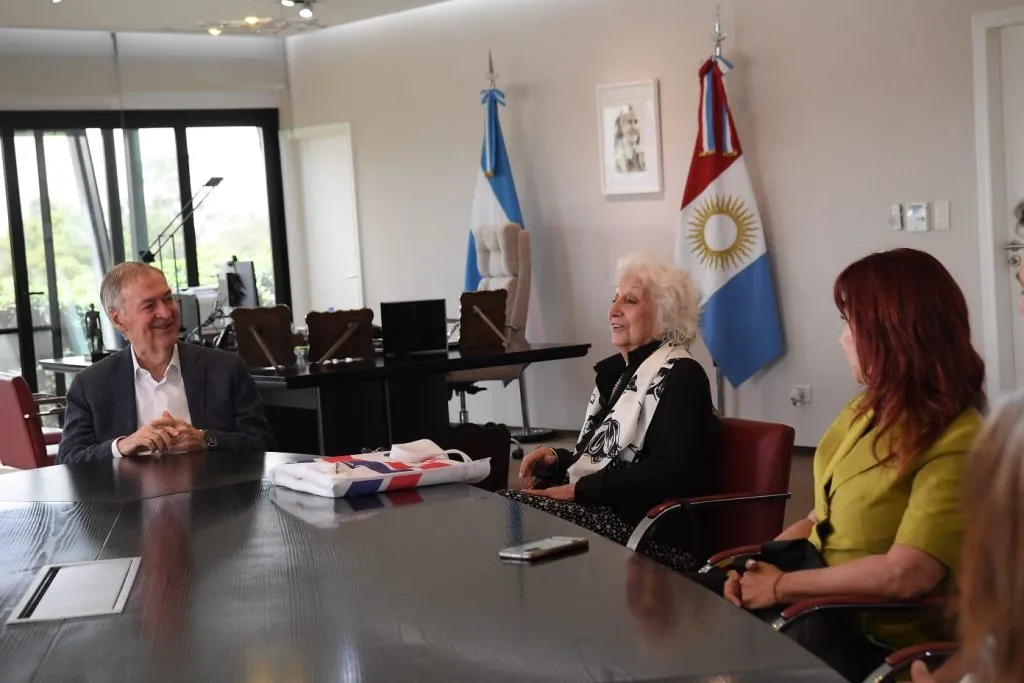 Encuentro clave entre Estela de Carlotto y Juan Schiaretti en Córdoba