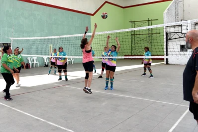 ¿Qué es el cachibol, el nuevo deporte que dio su primer paso en Tucumán?