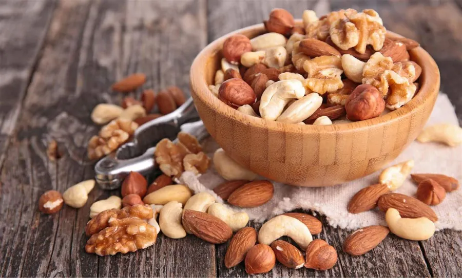Según la ciencia, ¿cuál es el fruto seco que debemos comer a diario por sus diversos beneficios?