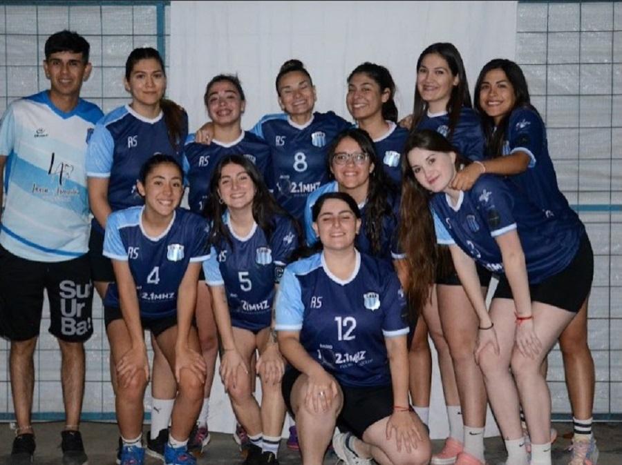 HAY EQUIPO. El plantel de Belgrano de Tafí Viejo está listo para dar pelea en la Liga Federal. Foto de Matías Salvático.