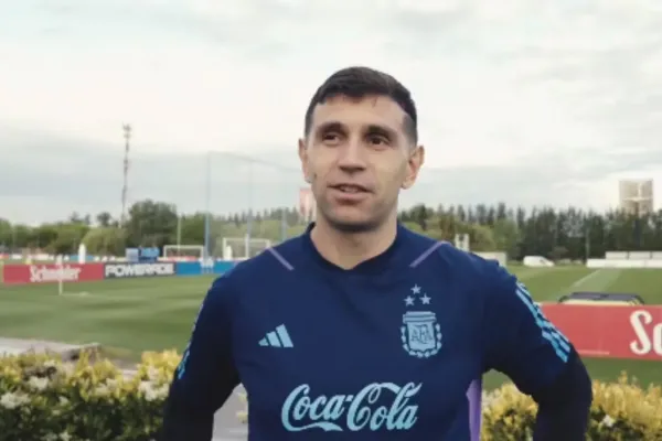 El “Dibu” Martínez habló sobre “La Bombonera” y cautivó a los hinchas de Boca