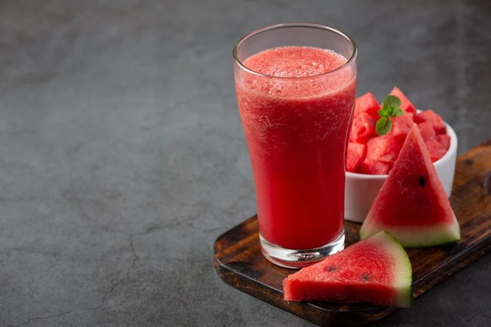 Seis opciones de refrescos con sandía, pepino y hasta café o té