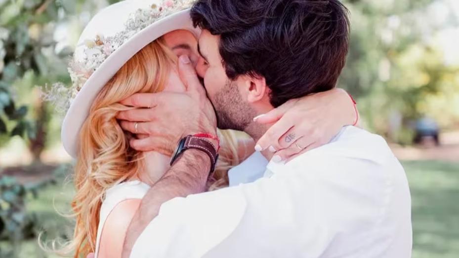 Mirá el álbum de fotos del casamiento de Nicole Neumann y Manu Urcera