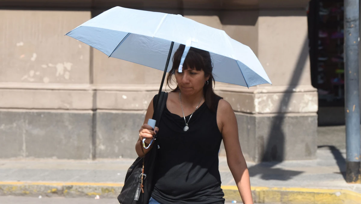 PARA SOL Y LLUVIA. Desde el SMN pronostican una jornada parcialmente soleada por la mañana y con algunas precipitaciones durante la tarde.