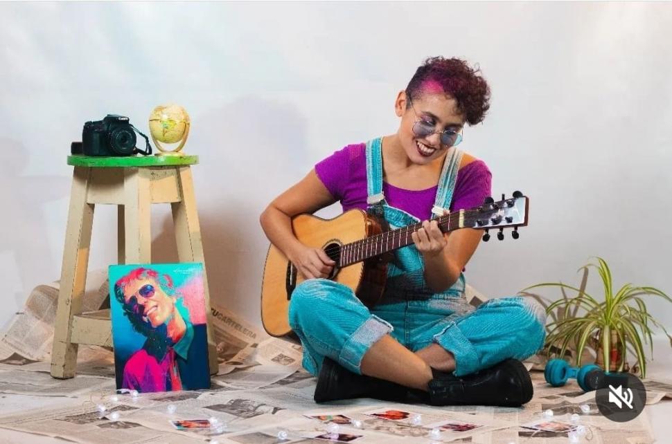 EN EL CÍRCULO DE LA PRENSA. Janni Valdez hará sus canciones propias.