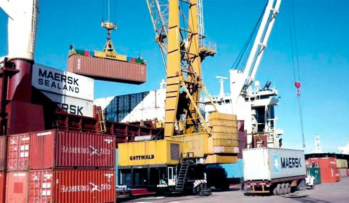 El intercambio comercial dejó un déficit de U$S454 millones durante octubre